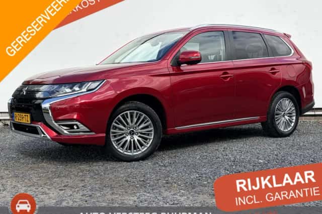 Mitsubishi Outlander (2020) thumbnail 1