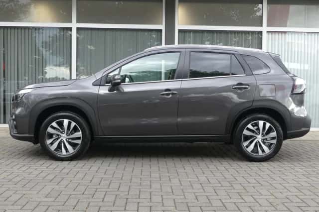 Suzuki S-Cross (2026) thumbnail 3