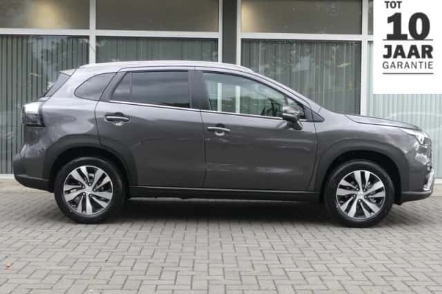 Suzuki S-Cross (2026) thumbnail 4