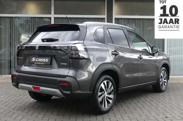 Suzuki S-Cross (2026) thumbnail 5