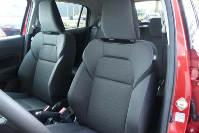 Suzuki Swift (2026) thumbnail 4