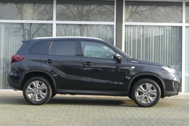 Suzuki Vitara (2026) thumbnail 2