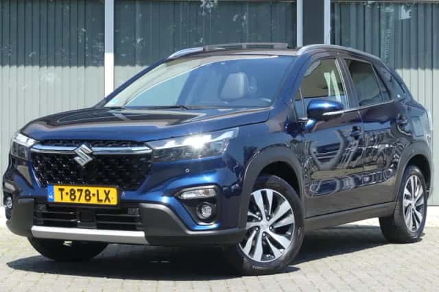 Suzuki S-Cross (2023) thumbnail 2