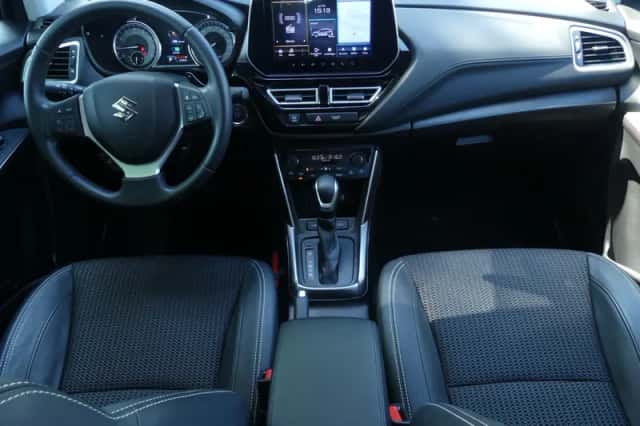 Suzuki S-Cross (2023) thumbnail 6