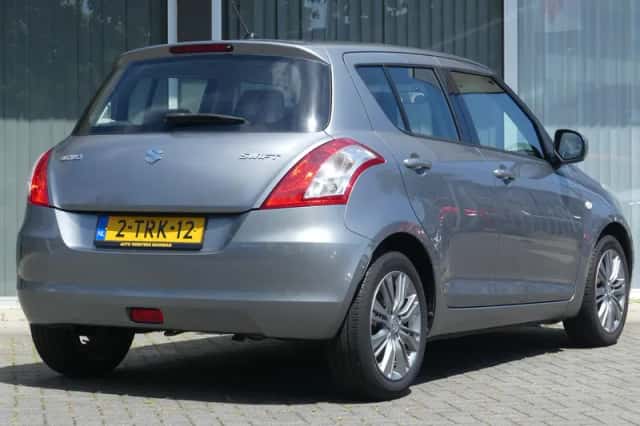 Suzuki Swift (2014) thumbnail 2