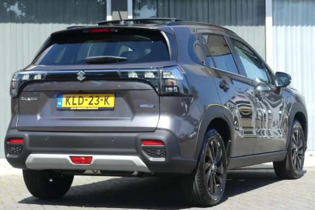 Suzuki S-Cross (2026) thumbnail 3