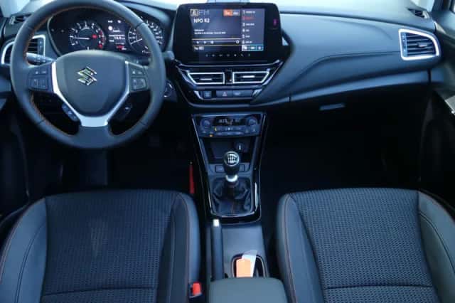 Suzuki S-Cross (2026) thumbnail 6