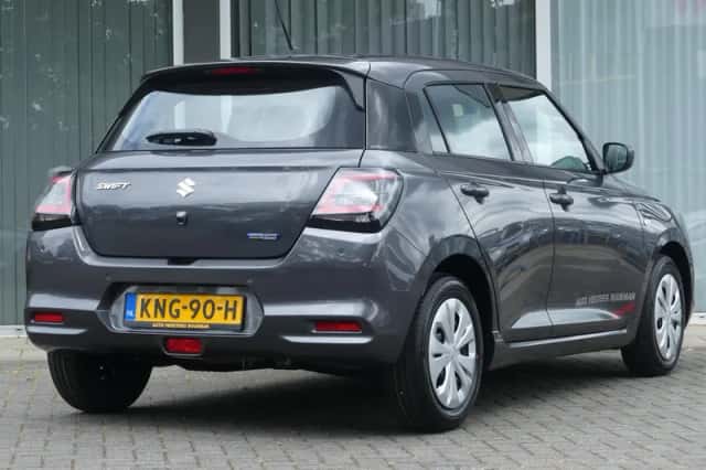 Suzuki Swift (2026) thumbnail 2