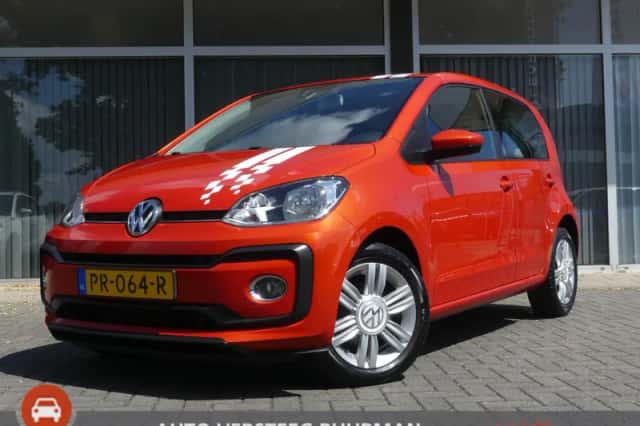 Volkswagen Up! (2017) thumbnail 1
