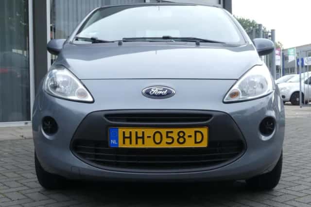 Ford Ka (2015) thumbnail 2