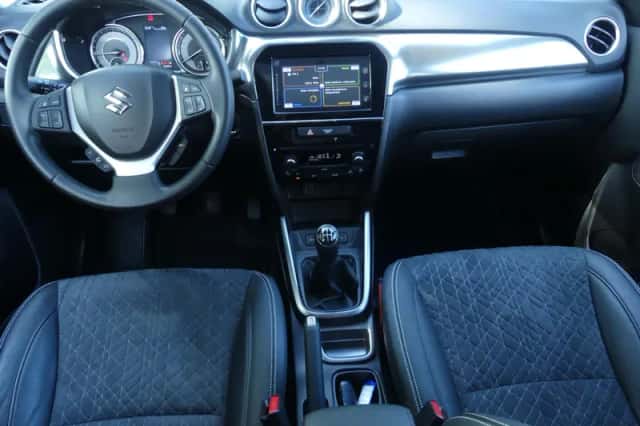 Suzuki Vitara (2020) thumbnail 6