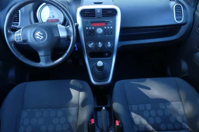 Suzuki Splash (2008) thumbnail 5