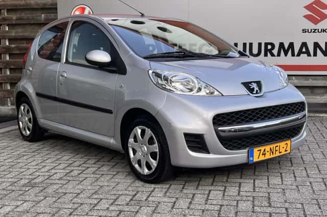 Peugeot 107 (2010) thumbnail 2