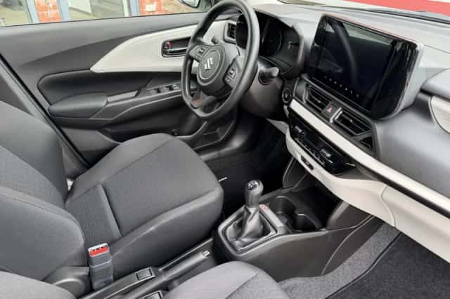 Suzuki Swift (2026) thumbnail 5
