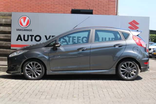 Ford Fiesta (2017) thumbnail 6