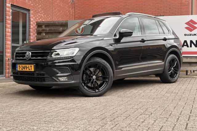 Volkswagen Tiguan (2020) thumbnail 2