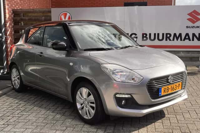 Suzuki Swift (2017) thumbnail 4