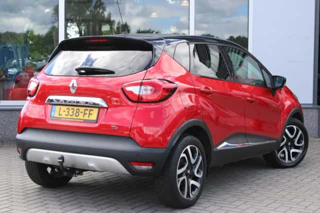 Renault Captur (2016) thumbnail 3