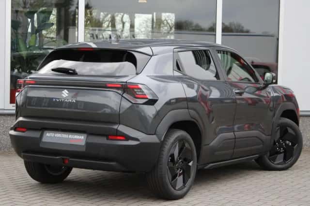 Suzuki e-Vitara (2026) thumbnail 3