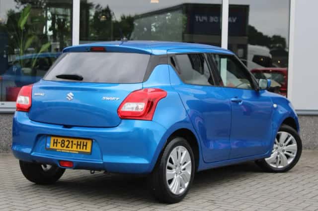 Suzuki Swift (2020) thumbnail 3