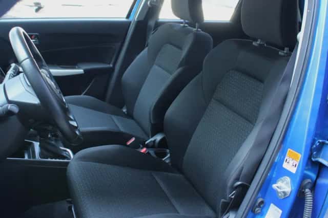 Suzuki Swift (2020) thumbnail 6