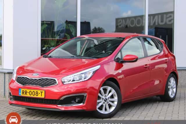 Kia Ceed (2018) thumbnail 1