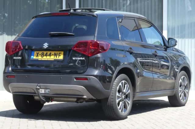 Suzuki Vitara (2019) thumbnail 3