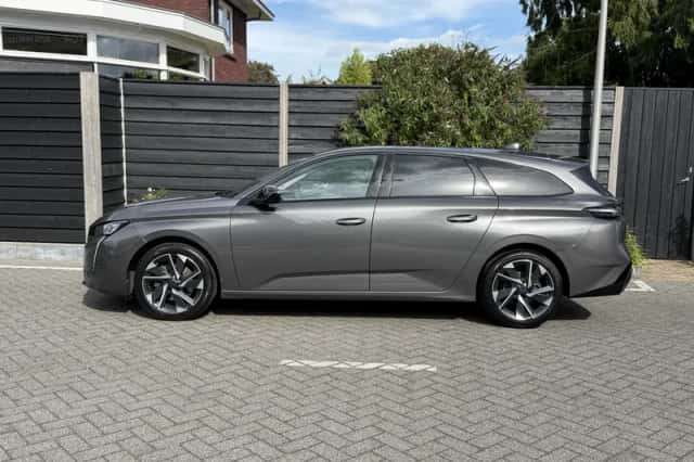 Peugeot 308 (2022) thumbnail 6