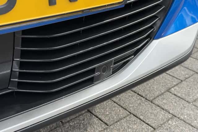 Peugeot e-2008 (2022) thumbnail 6