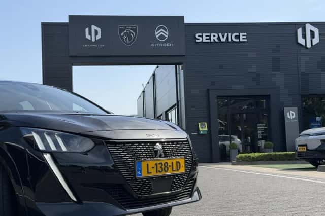 Peugeot 208 (2021) thumbnail 3