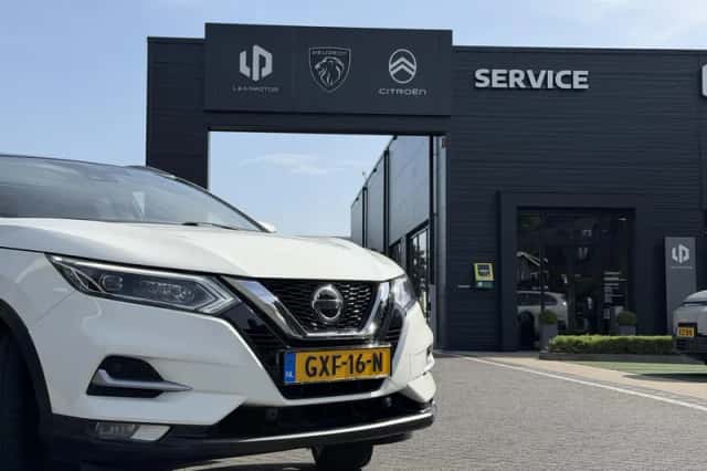 Nissan Qashqai (2021) thumbnail 3