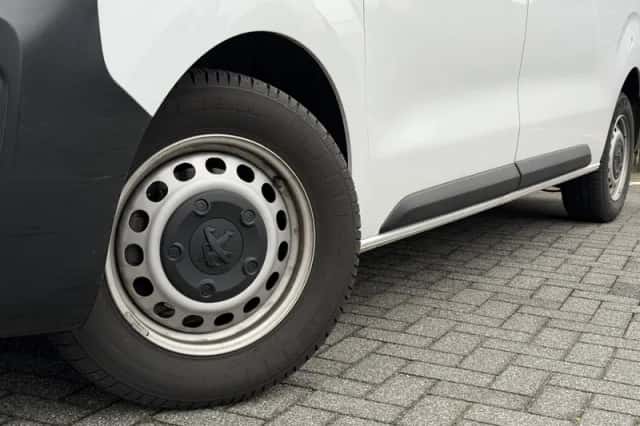 Peugeot Expert (2024) thumbnail 2