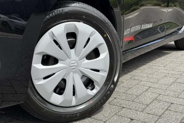 Suzuki Swift (2026) thumbnail 2