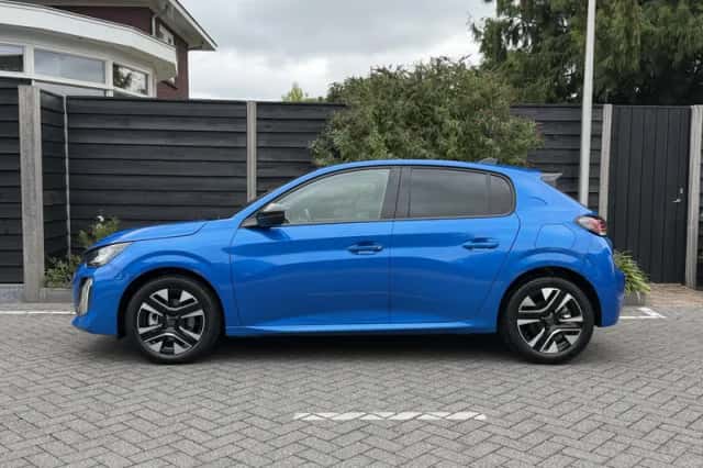 Peugeot 208 (2024) thumbnail 6