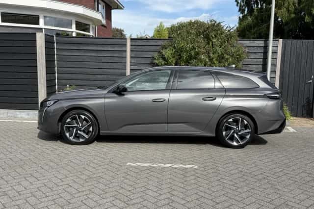 Peugeot 308 (2022) thumbnail 6
