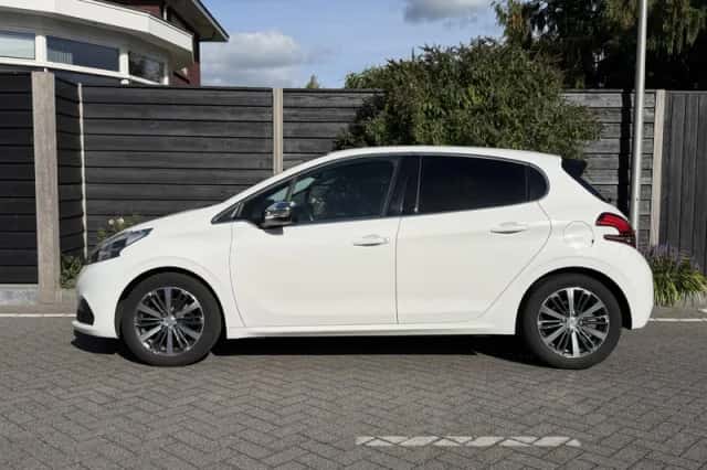 Peugeot 208 (2019) thumbnail 4