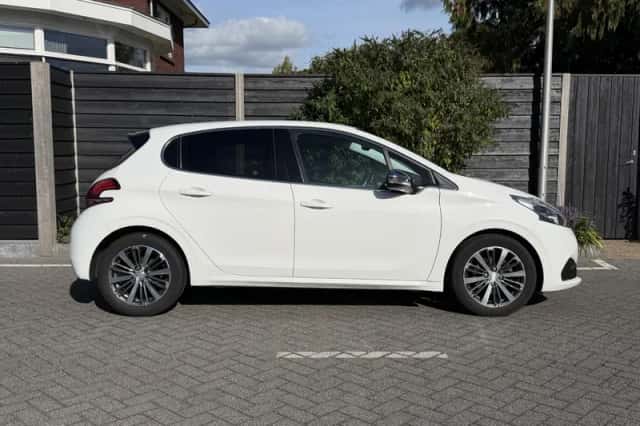 Peugeot 208 (2019) thumbnail 6