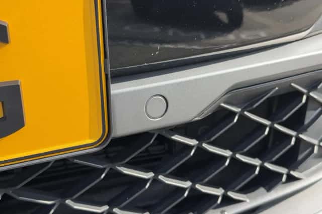 Renault Captur (2023) thumbnail 4