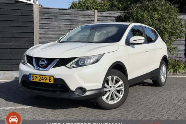 Nissan Qashqai (2015) thumbnail 1