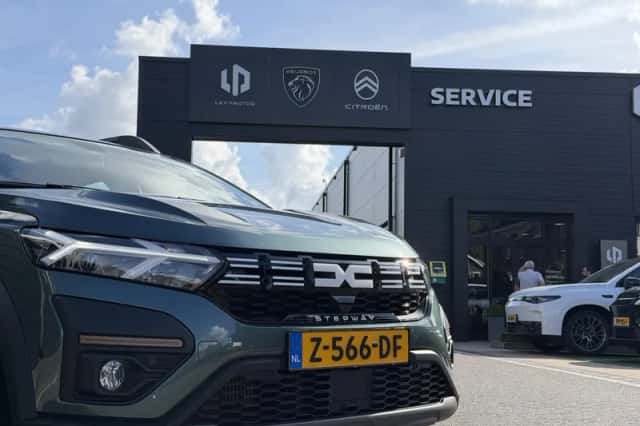 Dacia Sandero (2024) thumbnail 3