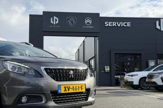 Peugeot 2008 (2019) thumbnail 3