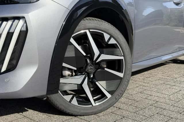 Peugeot 208 (2025) thumbnail 2