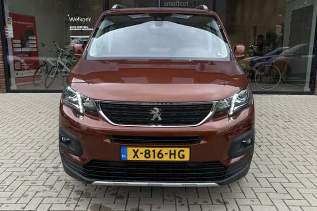 Peugeot Rifter (2021) thumbnail 4