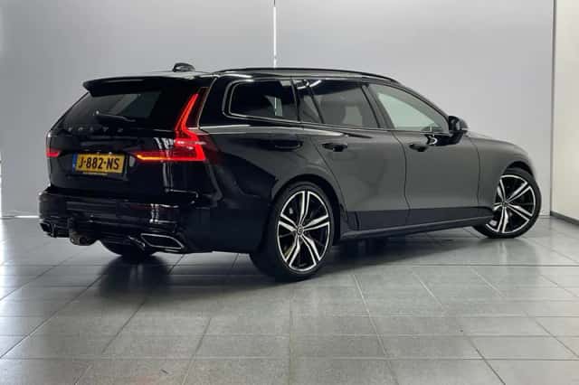 Volvo V60 (2020) thumbnail 2