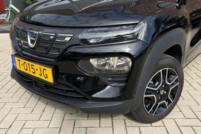 Dacia Spring (2023) thumbnail 2