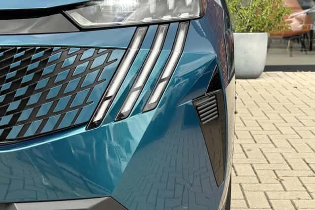 Peugeot 3008 (2025) thumbnail 4