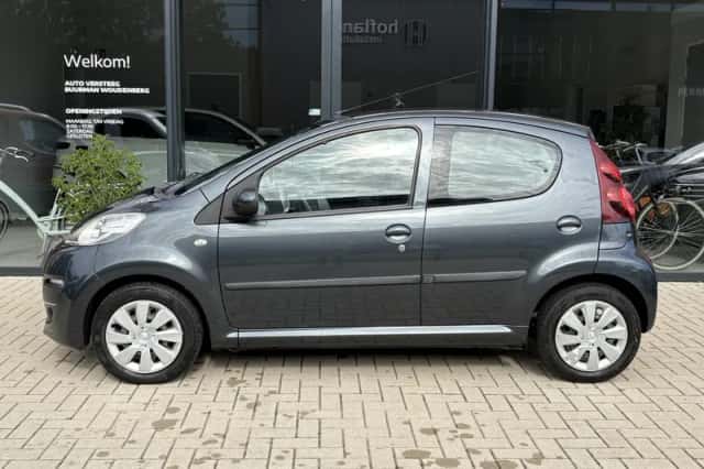 Peugeot 107 (2013) thumbnail 6