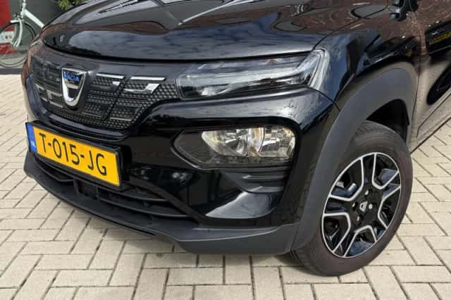 Dacia Spring (2023) thumbnail 2