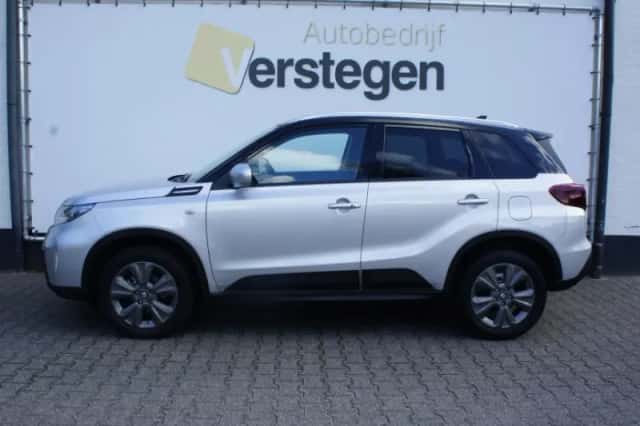 Suzuki Vitara (2025) thumbnail 3