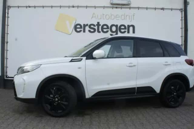 Suzuki Vitara (2025) thumbnail 1